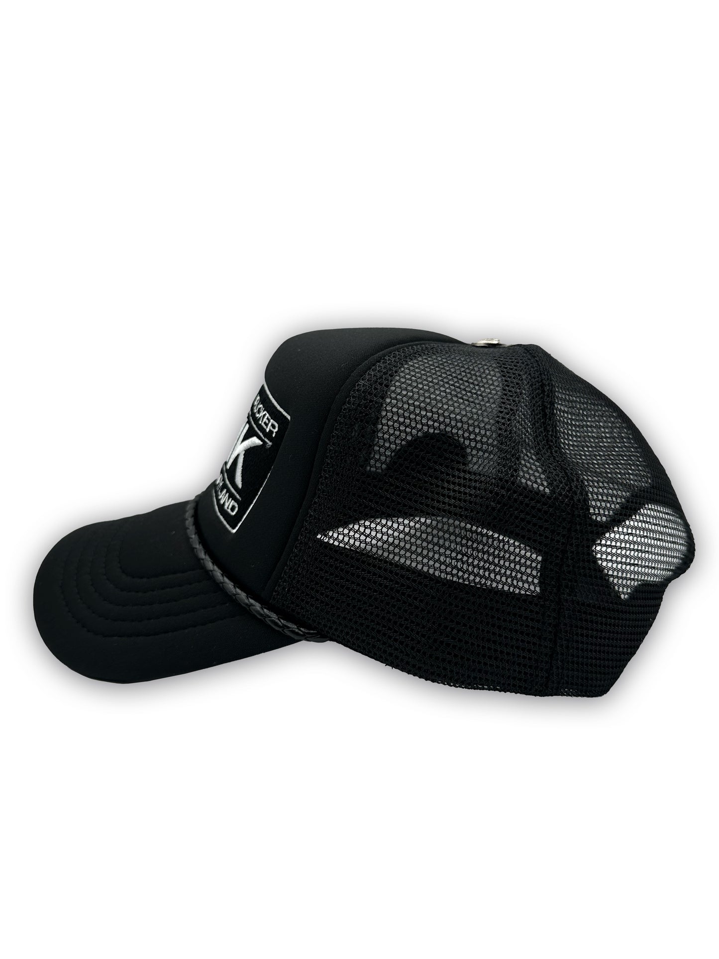 BLACK TRUCKER HAT