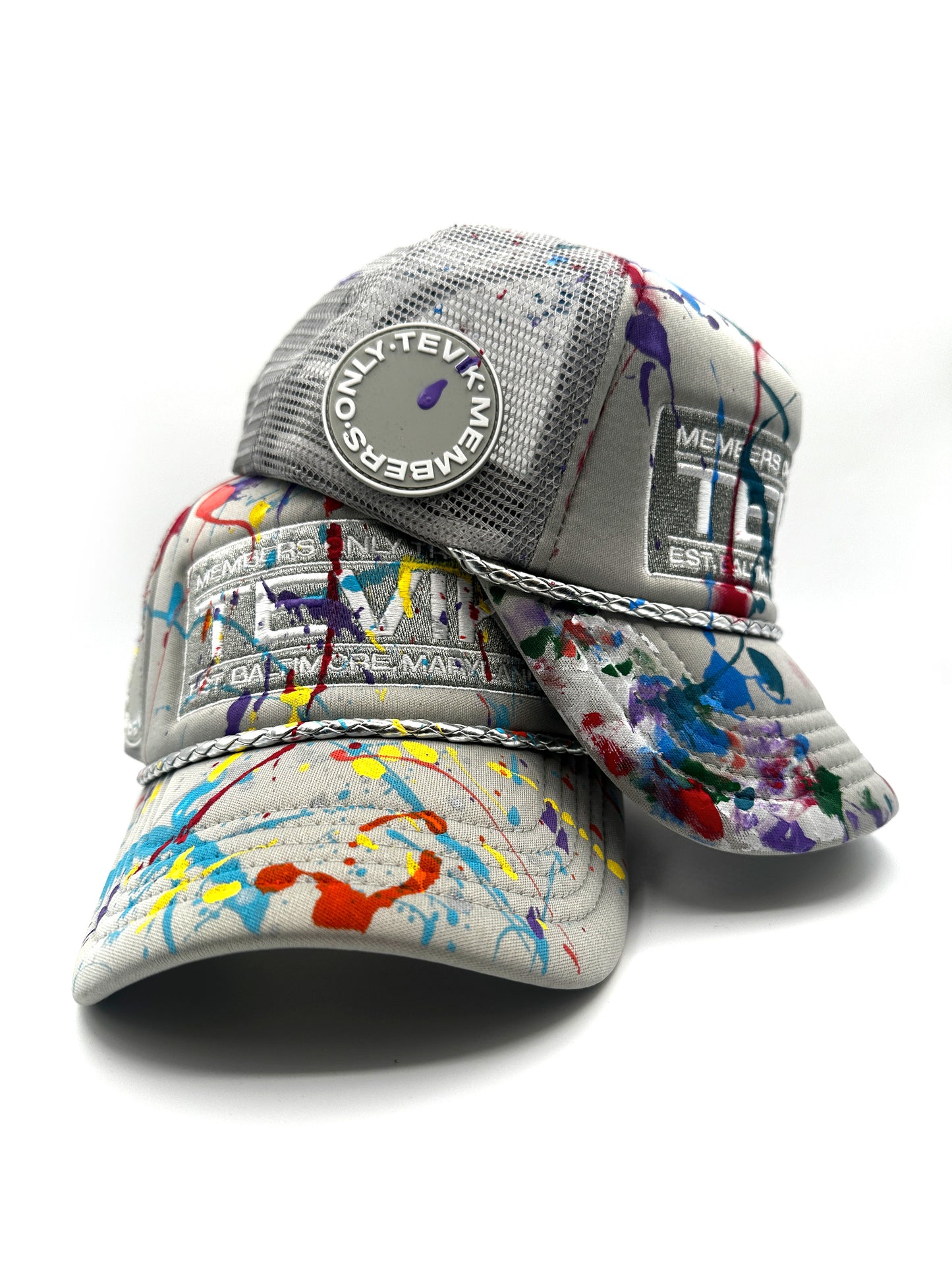 GREY PAINTED TRUCKER HAT